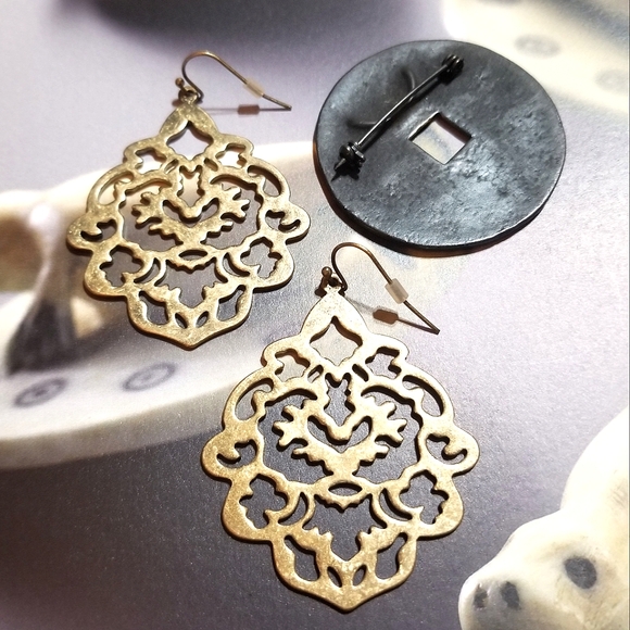 Vintage Asian Brass Jewelry Set - Picture 5 of 7